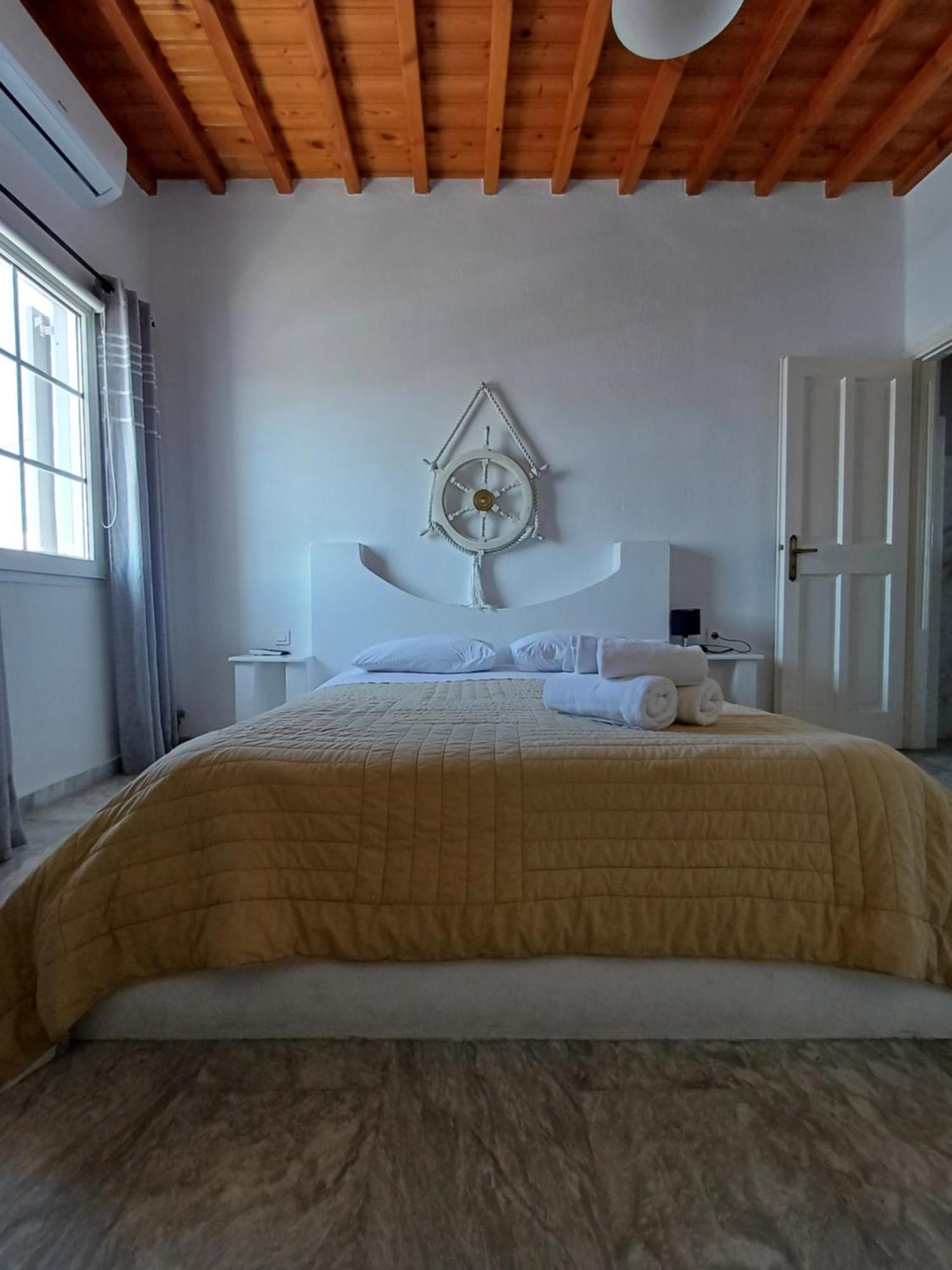 Manos Rooms Mykonos Town Esterno foto